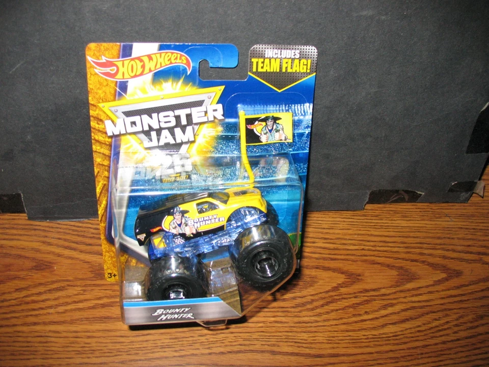 Monster Jam Bounty Hunter 2017 Hot Wheels Foto 1 de 1