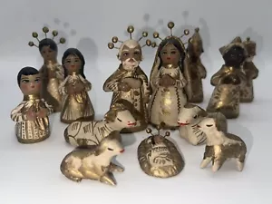 TONALA mexican pottery creche / nativity set. 13 pcs. beige with gold accents. - Picture 1 of 10