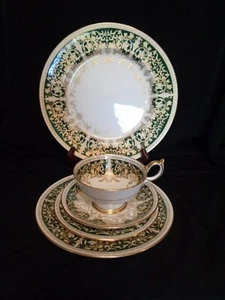 RARE - Aynsley "Royal Court" 5 pcs. Place Setting - 24K Gold Trim - 10 Available - Picture 1 of 14