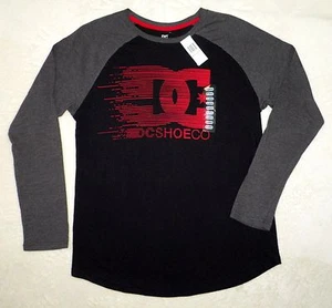 DC Shoes Boys Long Sleeve Logo Tee Shirt Black Red Big Kids Youth XL (18-20) NWT - Picture 1 of 4