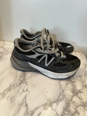 Zapatos para correr New Balance 990v6 niños talla 4 M990BK6 2022 Release Dad estilo zapato Foto 1 de 4