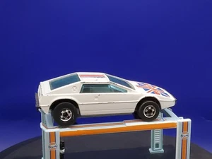 Vintage 1979 Hot Wheels Royal Flash Lotus Esprit White Blackwall Hong Kong - Picture 1 of 6