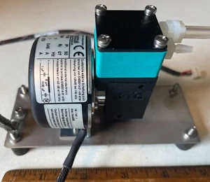 KNF-FLODOS Type PML3300-NF 30 Pump, 24 Volts DC - Picture 1 of 5