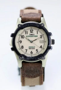 Timex Orologio Uomo Argento Nero Plastica 50m Marrone Tela Luce Data Beige - Foto 1 di 6