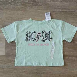 NWT AC/DC Youth Girls Cropped Graphic T-Shirt Green Size S - Picture 1 of 5