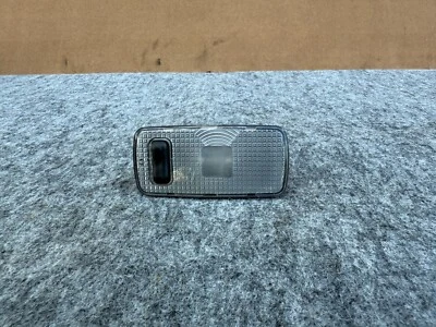 INFINITI FX35 FX50 09-17 OEM MALETERO IZQUIERDO O DERECHO ÁREA DE CARGA LUZ INTERIOR LÁMPARA Foto 1 de 3