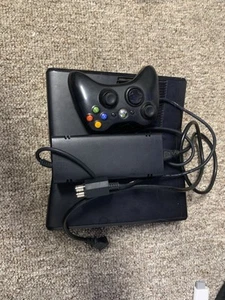 Xbox 360 Slim Console - Imagen 1 de 5