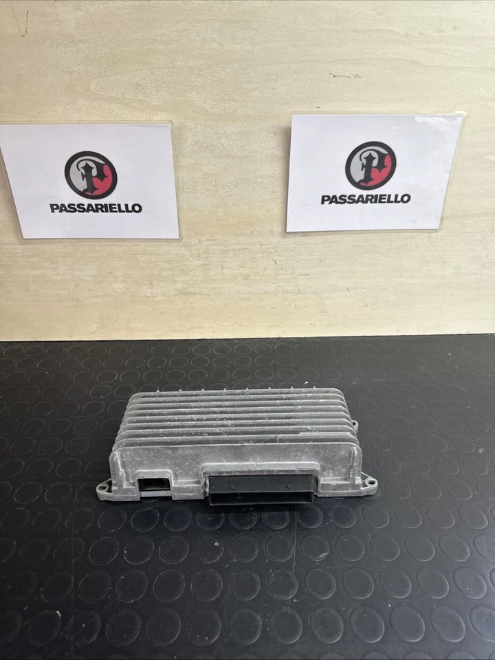 AMPLIFICATORE AUTORADIO AUDI A5 COUPE 2007-2011 8T0035223AD - Immagine 1 di 4
