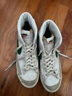White Nike Lazers For Men Size 8.5 With Green Nike Check