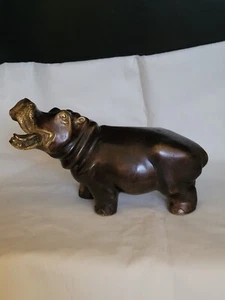 Bronze Sculpture Of Lu The Oldest Known Hippopotamus That Is Still Alive At... - Picture 1 of 5