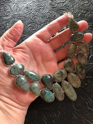 Ожерелье из зеленой бирюзы хризоколлы с множеством камней 18–20 дюймов сделано ремесленником - Изображение 1 из 4