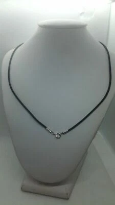 COLLANA FILO CAUCCIU' NERO CON CHIUSURA IN ARGENTO  925/1000 CM 40, 45, 50, 60 - Immagine 1 di 3