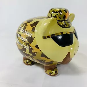 Not Your Average Millionaire's Duck Dynasty tarnfarbenes Sparschwein mit Sonnenbrille - Bild 1 von 11