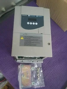 ATV28HU54N4, Schneider Controller,motor,speed,IP20,3kW,3 phase,500Vac - Picture 1 of 12