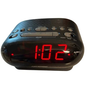 Nelsonic Digital Double Alarm AM/FM Clock Radio *Tested* - Picture 1 of 5