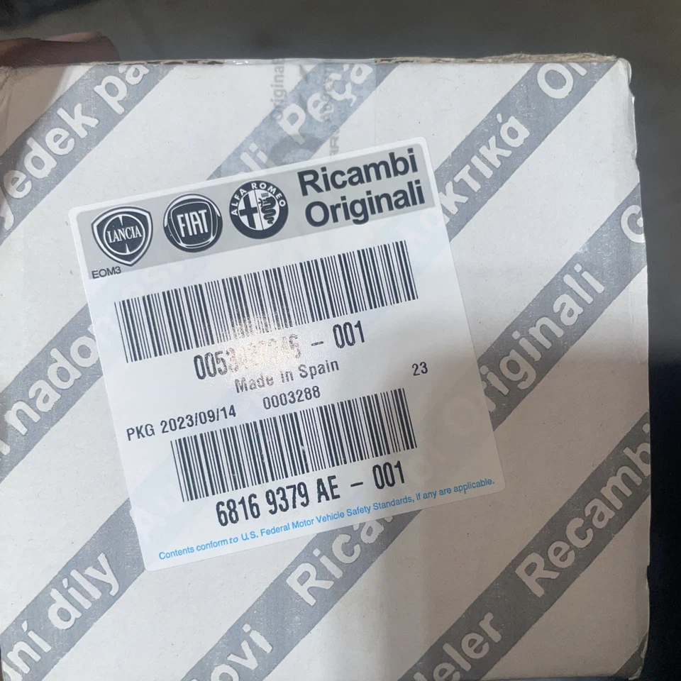 RAM PROMASTER 1500 2500 3500 2014-2020 puerta delantera comprobación OEM MOPAR 68169379AE Foto 1 de 4