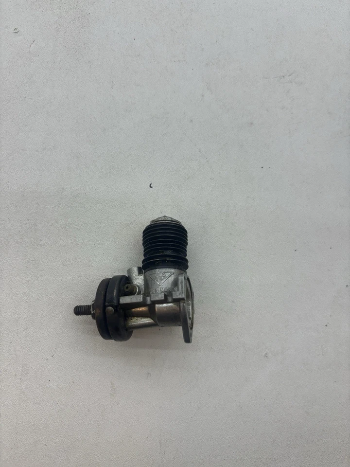 Wen-Mac Mark XII 049 Plane Engine Glow Airplane Model Motor Control Line #2 M2 - Image 1 of 4