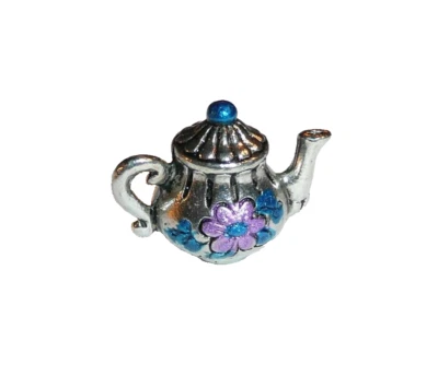 Dije de metal para tetera - Dije de metal para pulsera 3/4"x1/2" flor azul y púrpura Foto 1 de 4