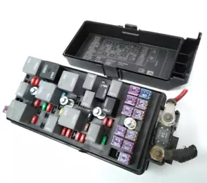 25883018-04 Chevy 2009 2010 Malibu Fuse Box Relay Module 2008 2011 2009 OEM I78 - Picture 1 of 12