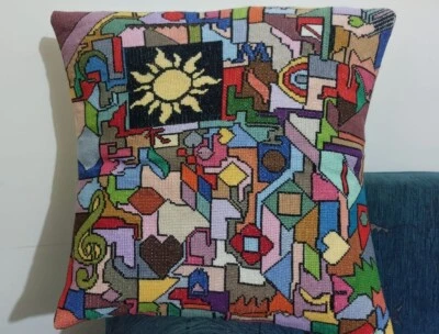 Handmade pillow made of DMC silk yarn, lined on the inside - Image 1 of 3