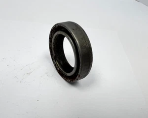 1963-1971 Plymouth Dodge Dart 6-Cylinder Rear Axle Oil Seal A Body 2404052 NOS - Picture 1 of 5