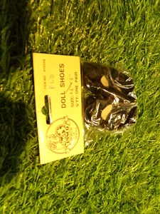 SMALL DOLL SHOES FOR  DOLLS  BLACK PATENT LEATHER - Picture 1 of 2