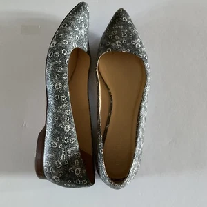 Cole Haan Gray Pointy toe flats  floral Pattern Leather  slip on  10 Rare - Picture 1 of 5