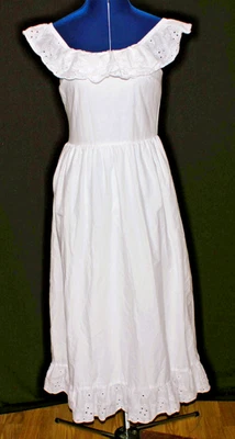 Maurices white lined smocked eyelet sleeveless scoop neck midi dress size XS - Image 1 of 4