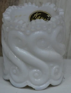 VINTAGE KANAWHA White MILK GLASS SWIRLED S Pattern TOOTHPICK HOLDER Labeled 21A - Picture 1 of 5