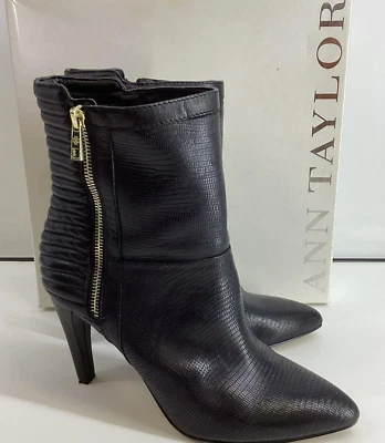 Ann Taylor Women Black Leather Kitsie side zip Ankle Bootie Size 10 - Image 1 of 4