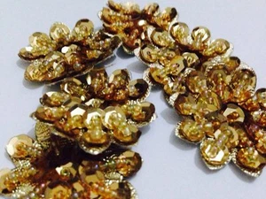 Pack Of 5 Gold Beaded Flower Motifs , Applique, Xmas (36mm Approx In Size) - Picture 1 of 3