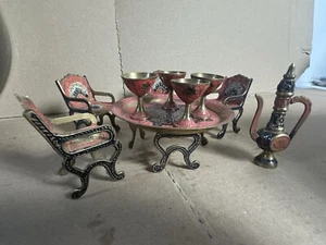 Jugendstil Puppenstube, Puppenmöbel, Stuhl Messing Esszimmer Tisch Orient 10tlg - Bild 1 von 15