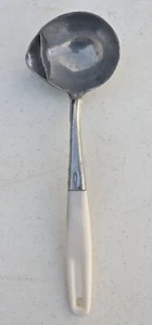Kitchen Utensil Lipped Spoon T C Taiwan ~11 Inch Length VINTAGE! jun23 - Picture 1 of 15