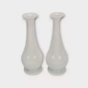 Pair of White Hand Blown Long Neck Glass Bud Vases 21cm - Picture 1 of 8
