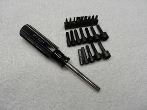 Craftsman Magnetic Driver 43373 + Screwdriver & Nutdriver Bit Sets (23 pcs) - Picture 1 of 3