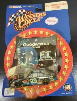 Winner's Circle NASCAR 2002 Kevin Harvick #29 GM Goodwrech / ET Die Cast - NEW - Image 1 of 3