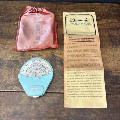 Biomate Vintage Mechanical Biorhytmic Calculator Japanese Plastic 1970s + Guide - Image 1 of 4