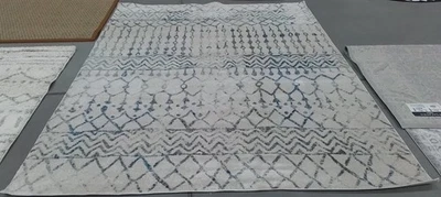 IVORY / TURQUOISE 8'-0" x 10'-0" Flaw in Rug, Reduced Price 1172791668 TUL270B-8 - Image 1 of 4