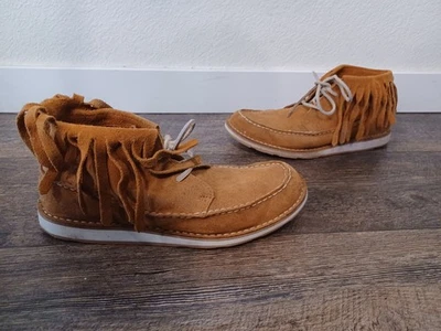 Ariat Cruiser Fringe Moccasin boots Women’s Size 9.5 B Leather Style - Image 1 of 4