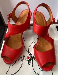 CHIE MIHARA LEATHER PLATFORM SANDALS IN REDDISH ORANGE CROSS STRAP 38.5 8 SPAIN - Picture 1 of 10