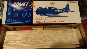 COMET SBD-3 DAUNTLESS WWII AIRCRAFT BALSA WOOD KIT 3401 - Picture 1 of 2