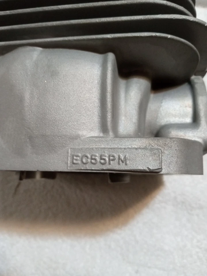 Polaris New OEM Snowmobile Cylinder EC55PM Trail,Touring,Super,Sport,Classic,RMK Foto 1 de 4