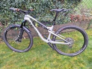 Canyon Lux Trail CF 7 Fully Größe M Silber wenig gefahren - Bild 1 von 6