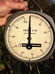 Vintage WayMaster Hängewaage, ungewöhnliche Waage in Newton 0-100 Industrial selten - Bild 1 von 4