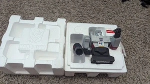TRANSFORMERS G1 MEGATRON AUTOBOT BUST FIGURE 2001 - HARD HERO - 1229/5000 - Picture 1 of 11