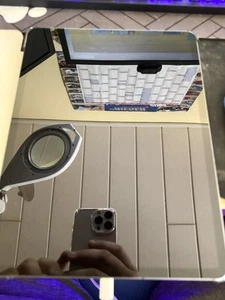 Apple iPad Pro 3. Gen 256GB, Wi-Fi + 4G (bez simlocka), 12,9 cala - gwiezdna szarość - Zdjęcie 1 z 8