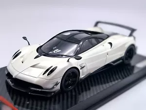 1/18 YY model Pagani Huayra BC Roadster in White on Carbon Base AB500 - Picture 1 of 9