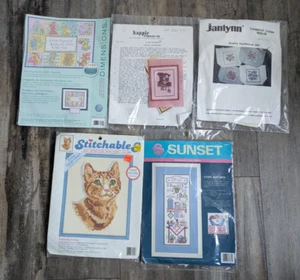 Menge 5 NEUE Kreuzstich-Sets Handarbeit Katzen Blumen Geburtsaufzeichnung KOSTENLOSER VERSAND - Bild 1 von 11