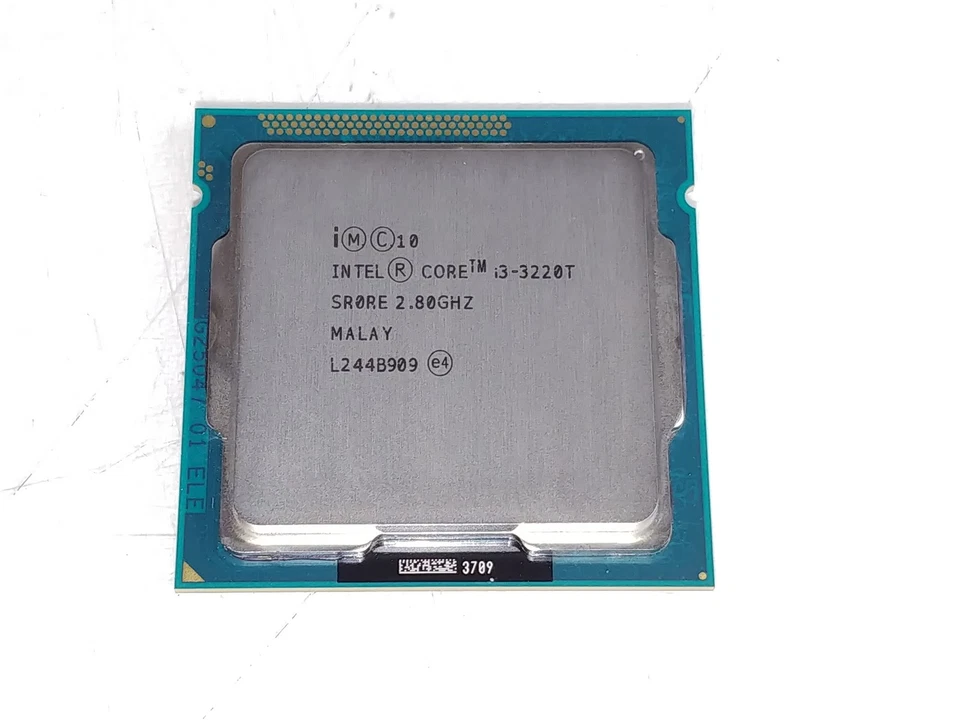 Lot of 2 Intel Core i3-3220T 2.8 GHz LGA 1155 Desktop CPU Processor SR0RE - Image 1 of 4