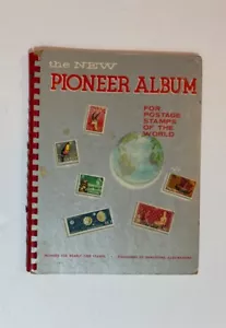 1960 “The New Pioneer Album” With 100’s Of Old Stamps From Around The World - Picture 1 of 19